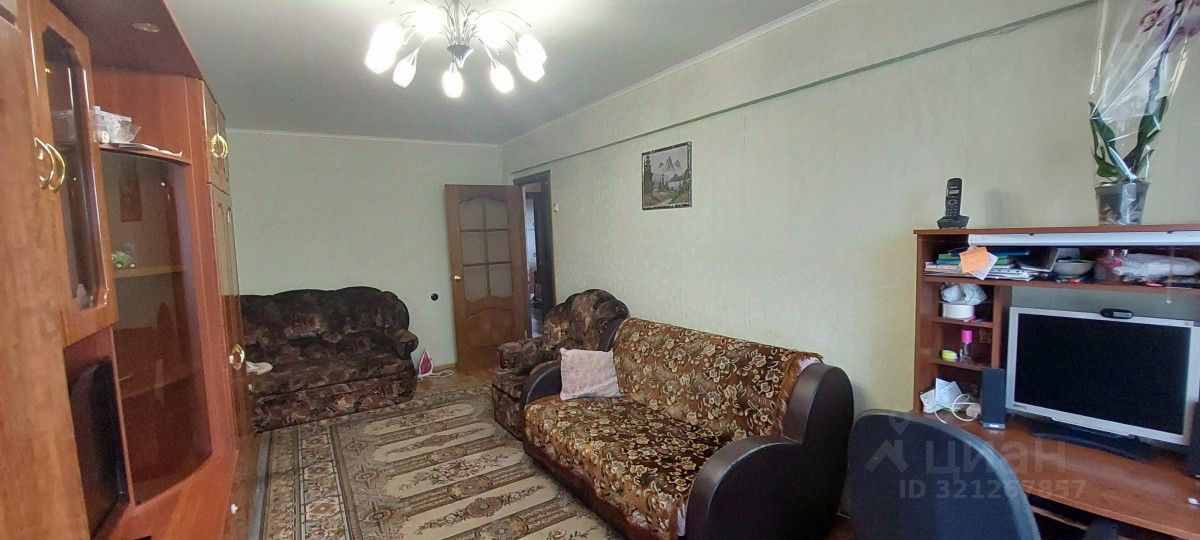 Продажа 3-комн квартиры на вторичном рынке Сергиев Посад, Воробьевская улица, 19