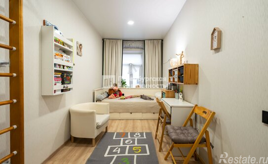 Продажа 2-комн квартиры на вторичном рынке Бумажная улица