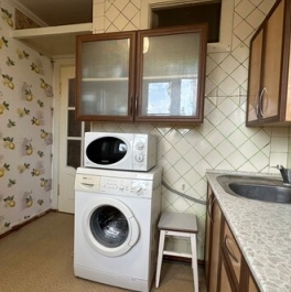 Продажа 2-комн квартиры на вторичном рынке Кремлевская наб,  д. 1,  к. 14