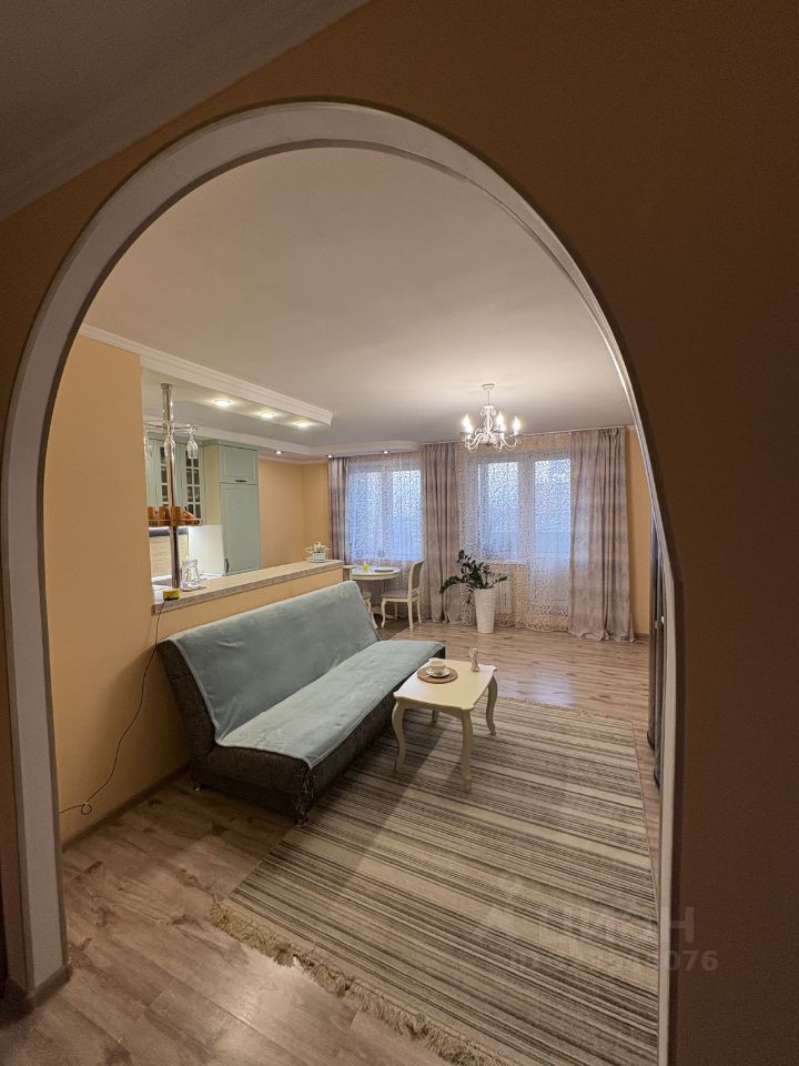 Продажа 2-комн квартиры на вторичном рынке ВНИИССОК пгт, улица Дружбы, 10