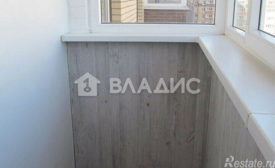 Продажа 1-комн квартиры на вторичном рынке Мурино, Петровский б-р,  д. 7