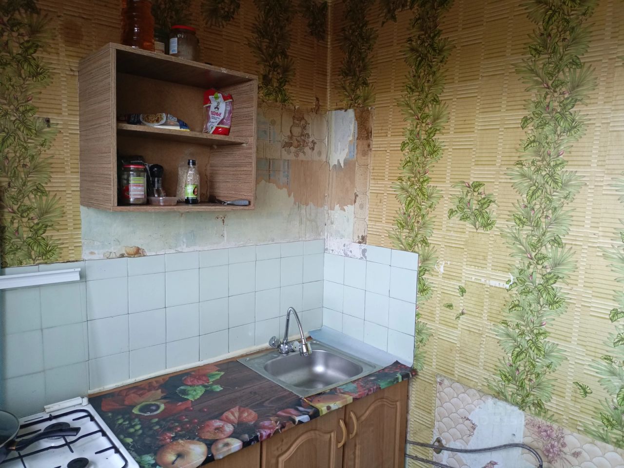 Продажа 3-комн квартиры на вторичном рынке д. Малое Верево, улица Кутышева, 10