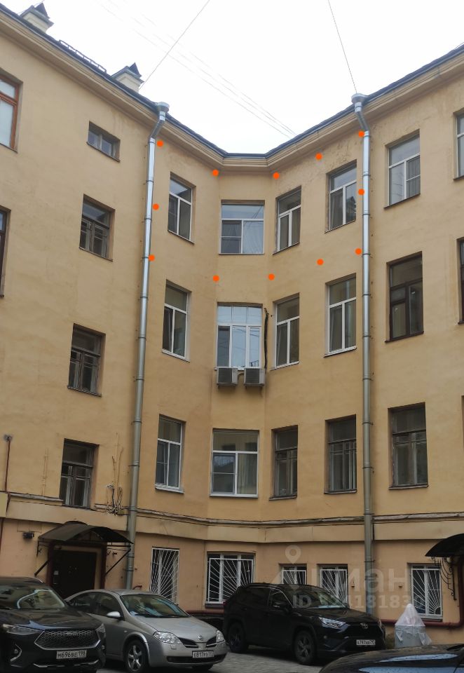 Продажа 2-комн квартиры на вторичном рынке Большая Конюшенная улица, 13