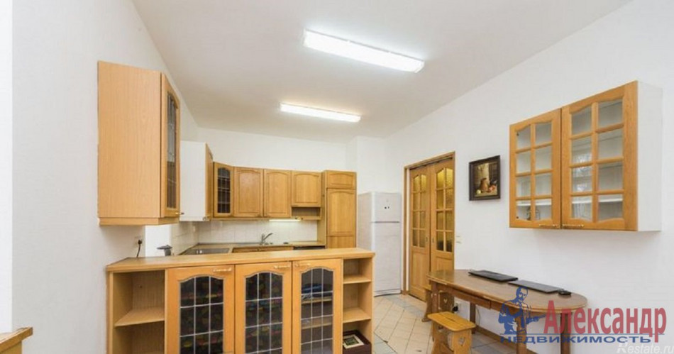 Продажа 5-комн квартиры на вторичном рынке Богословский пер.,  д. 3