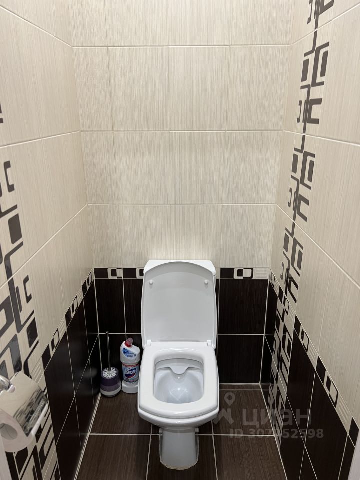 Аренда 2-комн квартиры на вторичном рынке Одинцово, улица Сколковская, 1Б