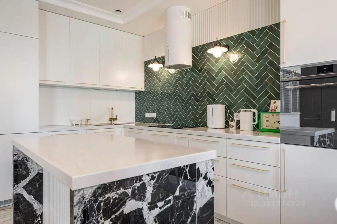 Аренда 4-комн квартиры на вторичном рынке Московский проспект, 71к2