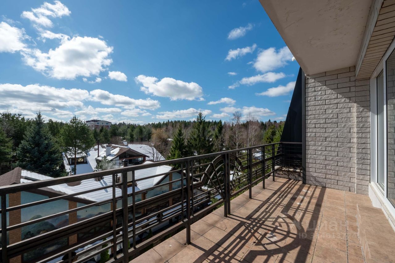 Продажа 4-комн квартиры на вторичном рынке Новое Лапино кп, д. Лапино