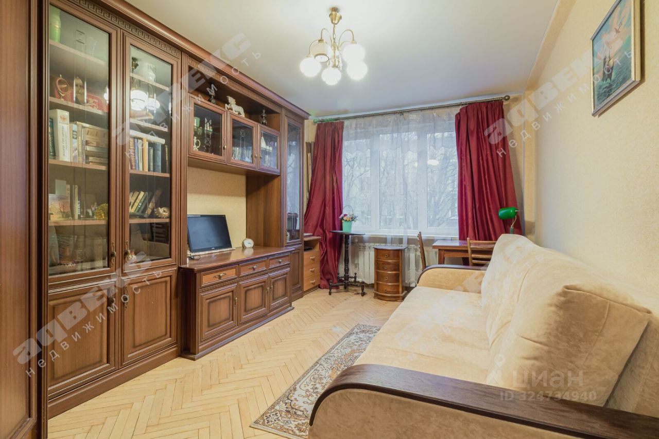 Продажа 2-комн квартиры на вторичном рынке улица Седова, 146