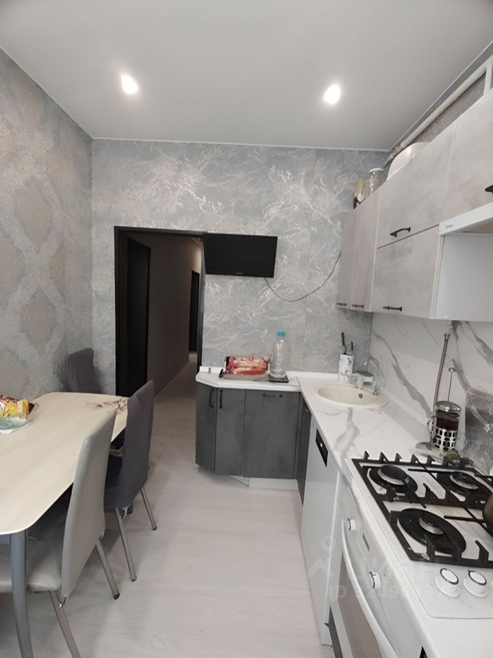 Продажа 2-комн квартиры на вторичном рынке Коломна, улица Кутузова, 11/9