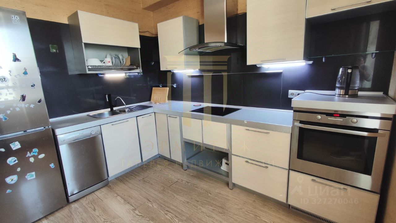 Продажа 2-комн квартиры на вторичном рынке улица Кораблестроителей,  д. 30
