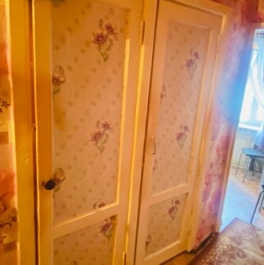 Продажа 2-комн квартиры на вторичном рынке Оредеж, улица Карла Маркса,  д. 12