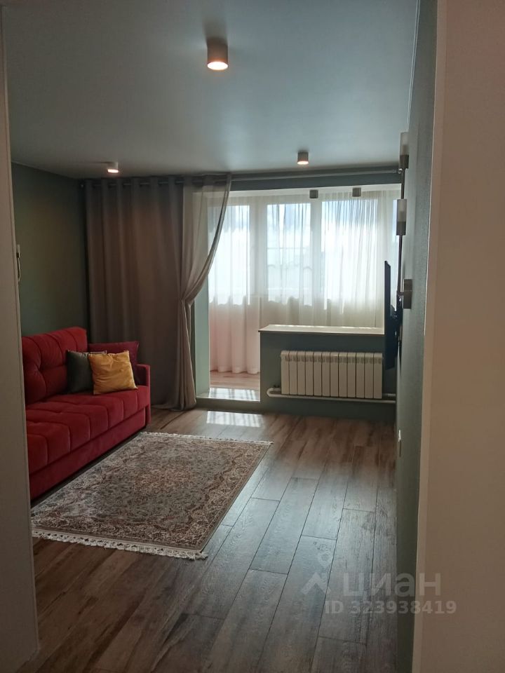 Продажа 2-комн квартиры на вторичном рынке Видное, Строительная улица, 25