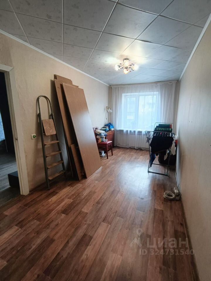 Продажа 3-комн квартиры на вторичном рынке Красное Село, проспект Ленина, 90