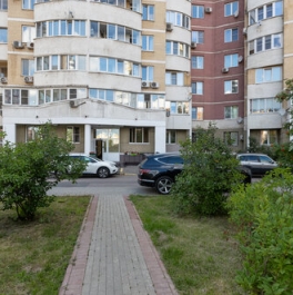 Продажа 5-комн квартиры на вторичном рынке Новокуркинское шоссе,  д. 35