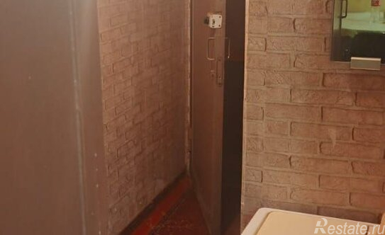 Продажа 1-комн квартиры на вторичном рынке Рощино, Тракторный пер,  д. 7