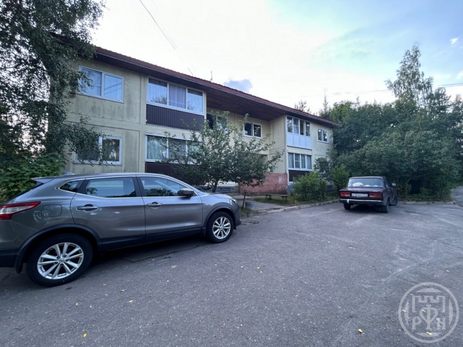 Продажа 2-комн квартиры на вторичном рынке Углово пос.,  д. 31