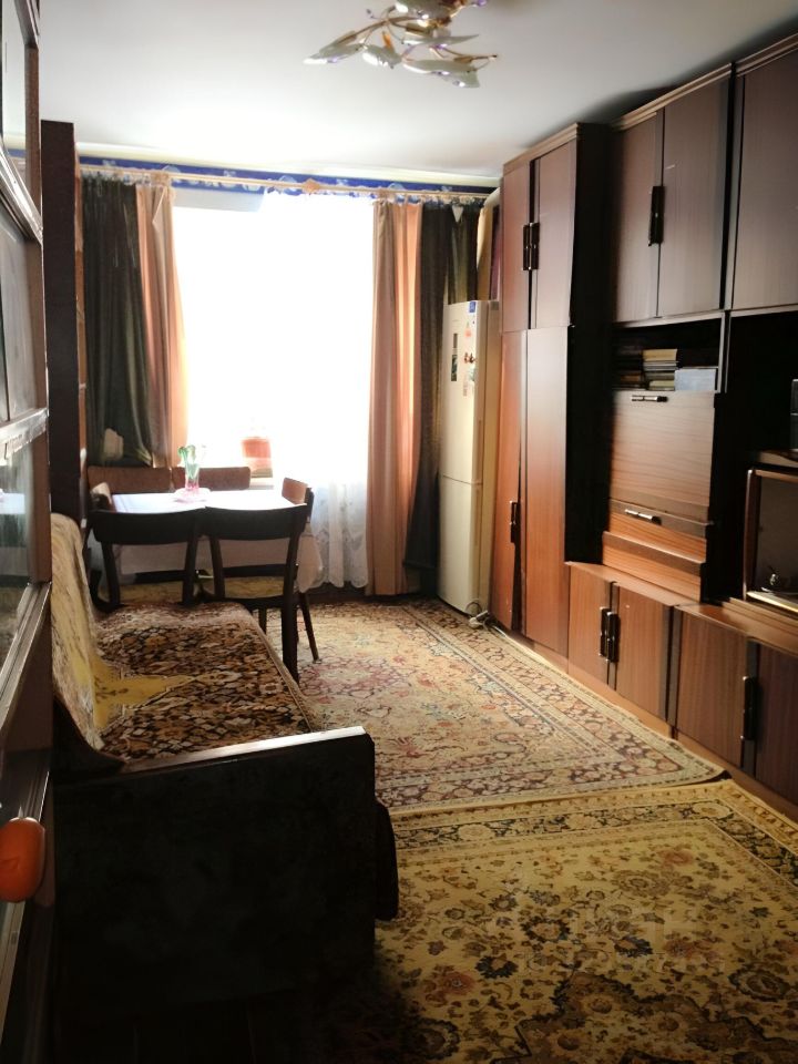 Продажа 2-комн квартиры на вторичном рынке Климовск мкр, улица Заводская,  д. 12