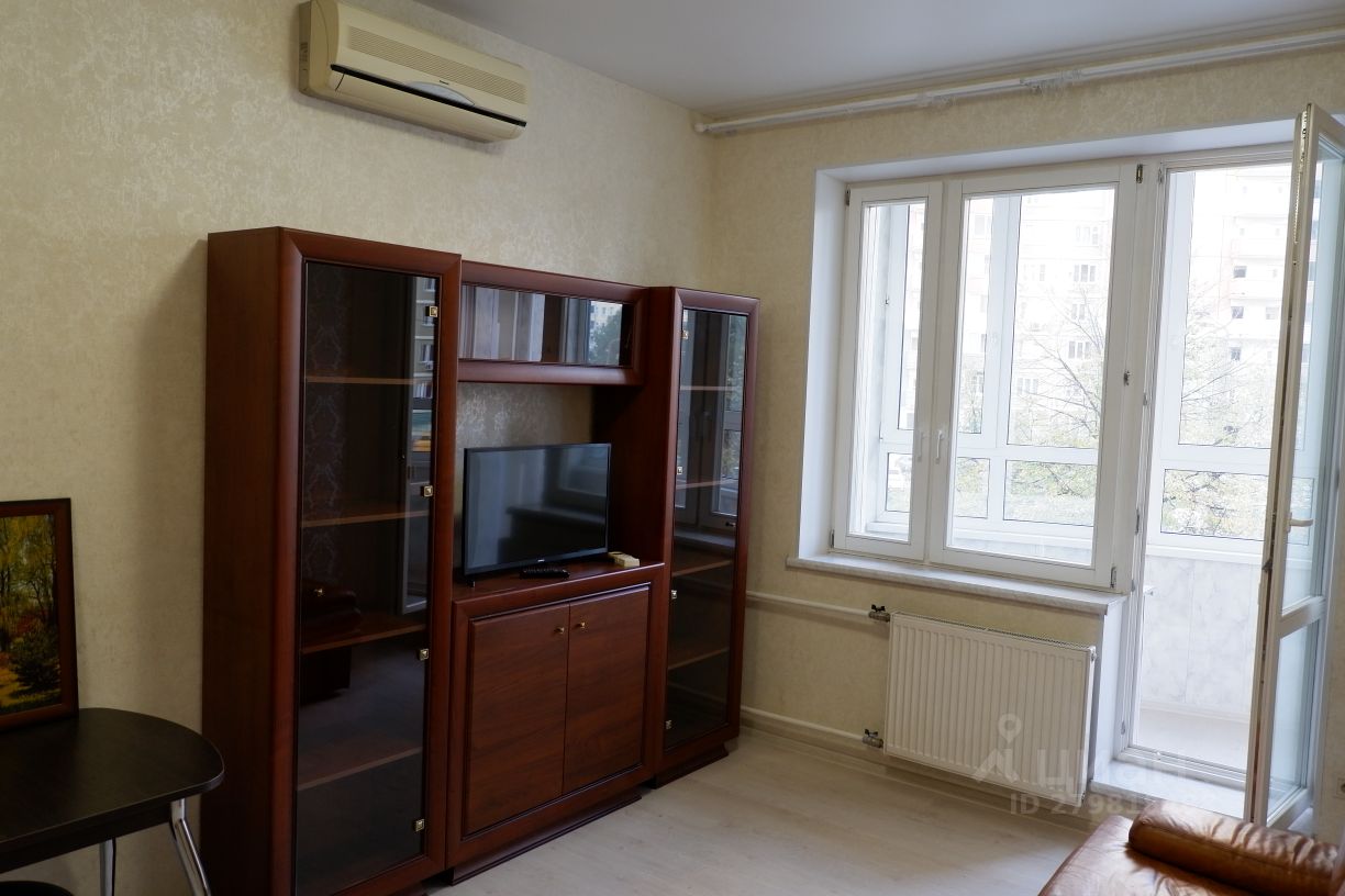 Аренда 1-комн квартиры на вторичном рынке Химки, Юбилейный проспект, 1к1