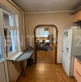 Продажа 4-комн квартиры на вторичном рынке ул Митинская,  д. 40,  к. 1