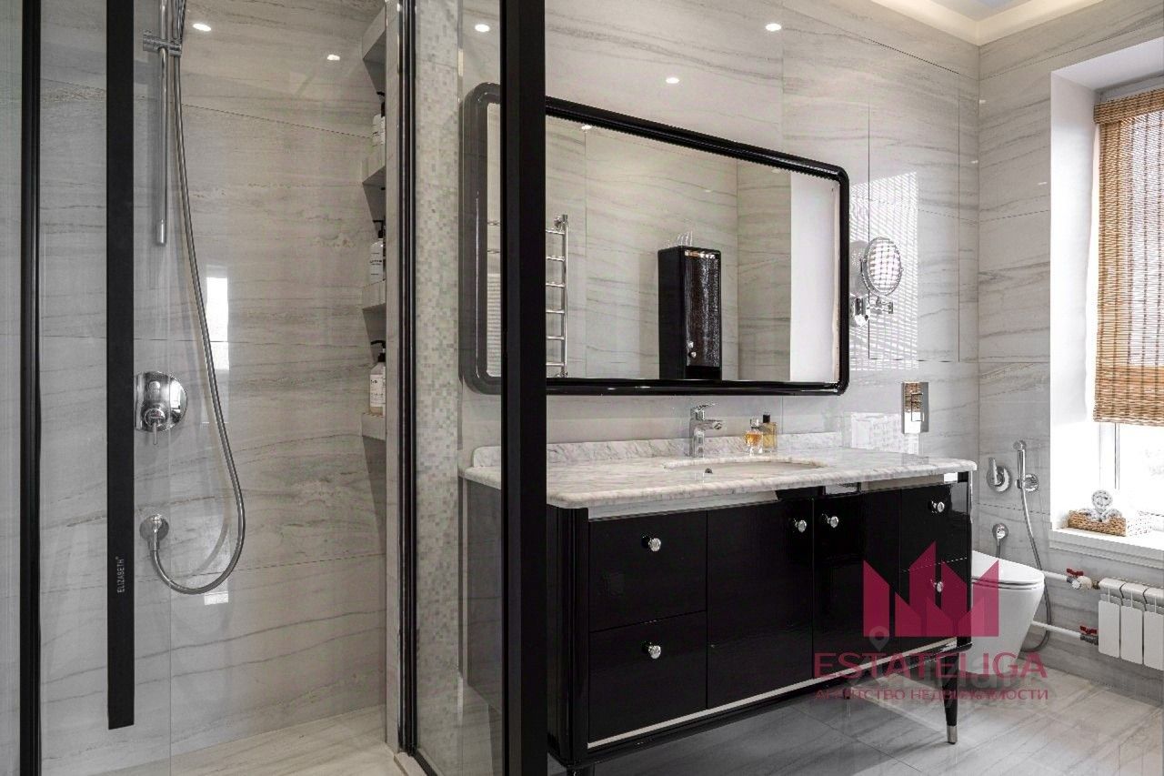 Продажа 3-комн квартиры на вторичном рынке Варшавское шоссе, 141Ак1