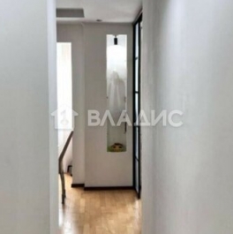 Продажа 2-комн квартиры на вторичном рынке Жигулёвская улица,  д. 12А