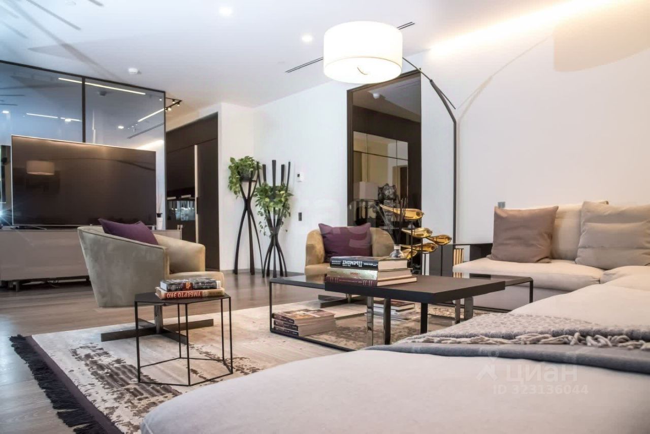 Продажа 3-комн квартиры на вторичном рынке 1-й Красногвардейский проезд, 15