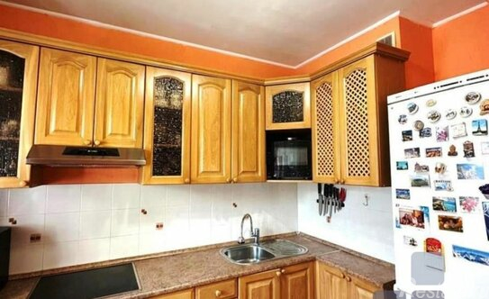 Продажа 4-комн квартиры на вторичном рынке Медынская улица,  д. 5А