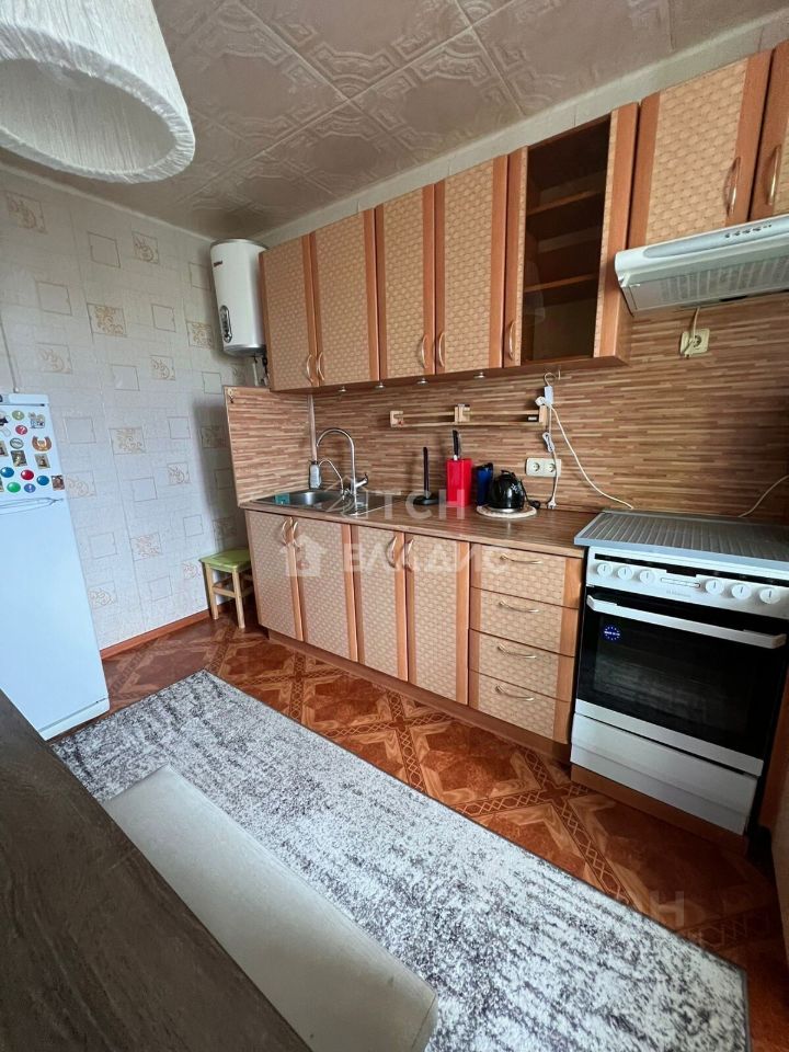 Продажа 2-комн квартиры на вторичном рынке Лесной пгт, улица Советская, 3Вк1