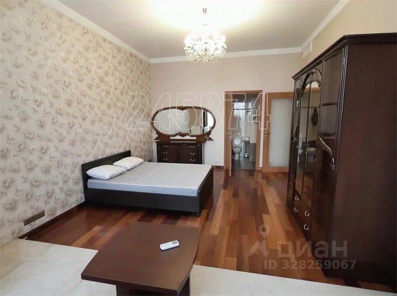 Аренда 3-комн квартиры на вторичном рынке Староконюшенный переулок, 36С2