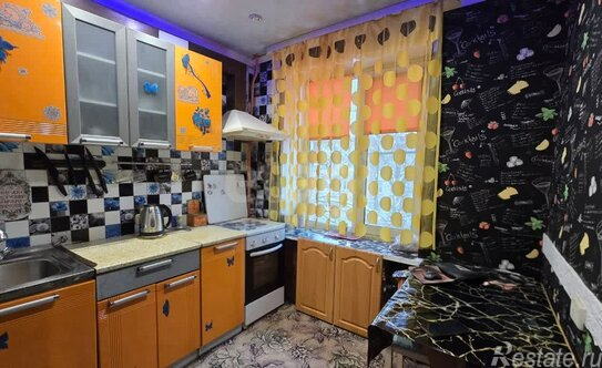 Продажа 2-комн квартиры на вторичном рынке Кириши г, Мира ул,  д. 7