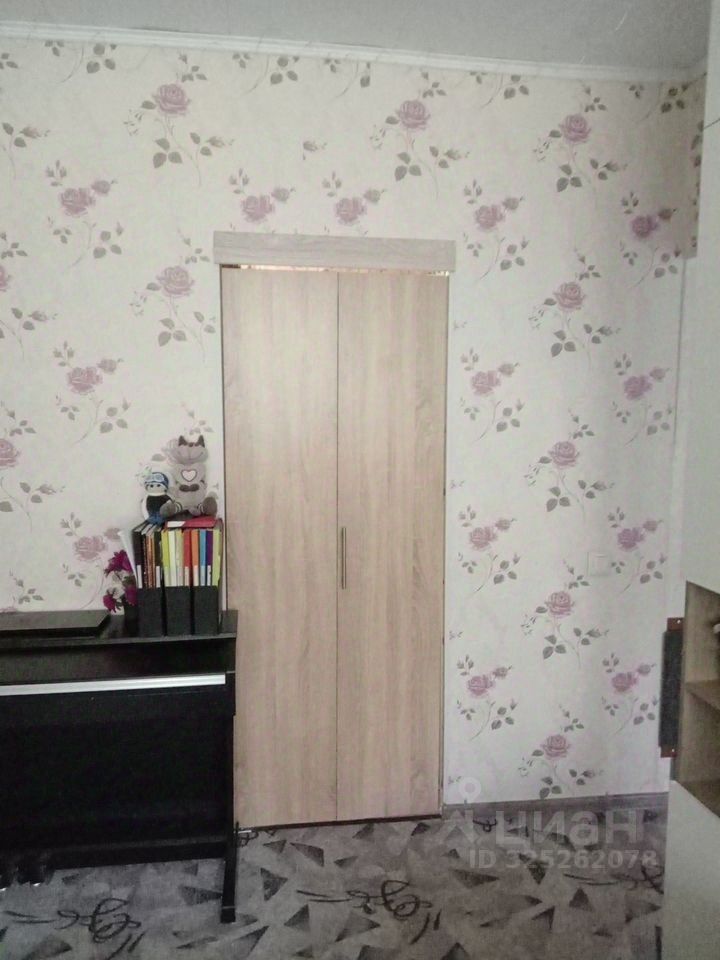 Продажа 2-комн квартиры на вторичном рынке улица Паперника, 19
