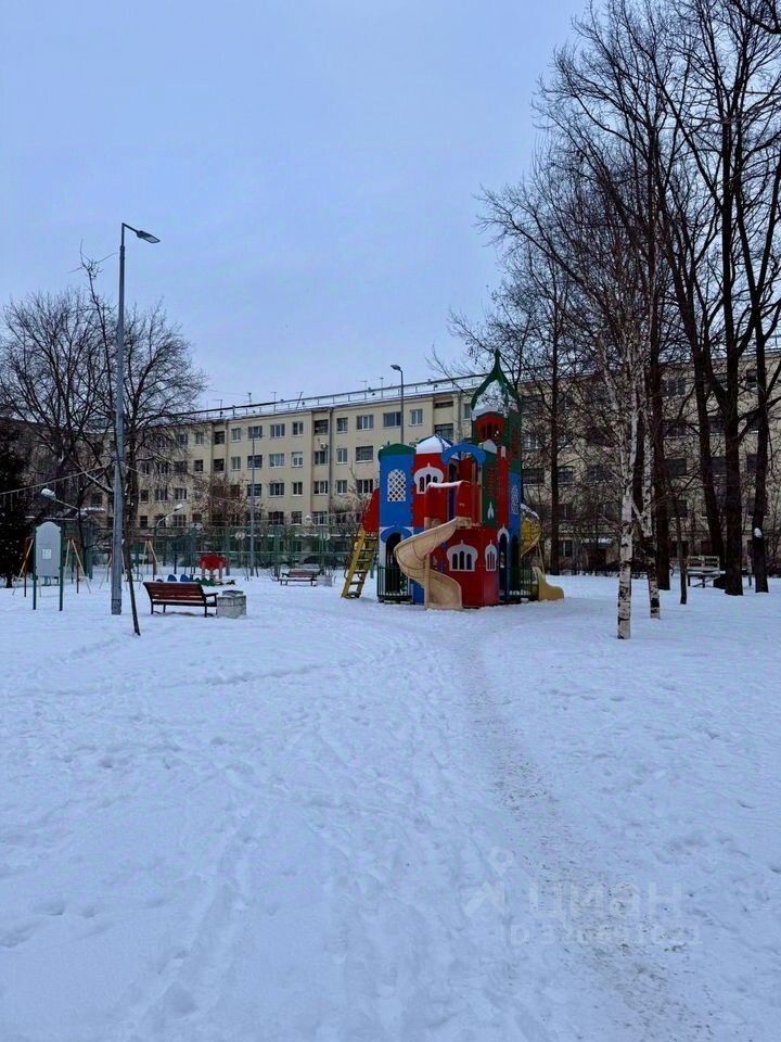 Продажа 2-комн квартиры на вторичном рынке улица Решетникова, 17К1