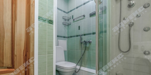 3-комн квартира Луначарского пр-кт,  д. 104