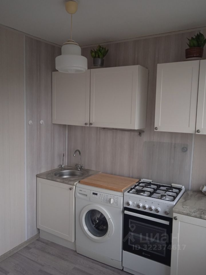 Продажа 2-комн квартиры на вторичном рынке Тосно г., улица Советская, 12