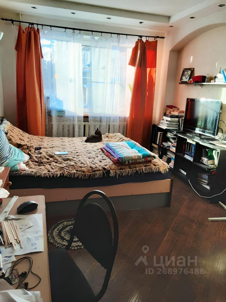 Продажа 3-комн квартиры на вторичном рынке Кингисепп, улица Воровского, 36