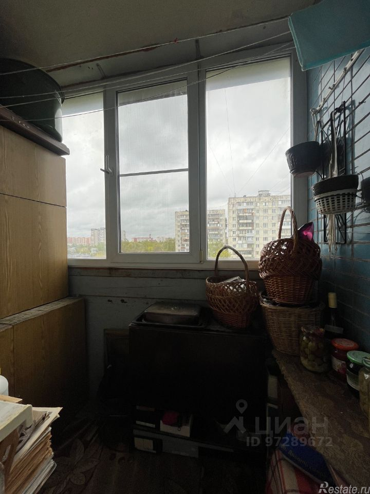 Продажа 3-комн квартиры на вторичном рынке Лобня, Заречная улица,  д. 21