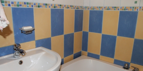 2-комн квартира угол между Сертолово г, Всеволожский р-н и Пограничная ул, Лодейное Поле г, Лодейнопольский р-н,  д. 3,  к. 1