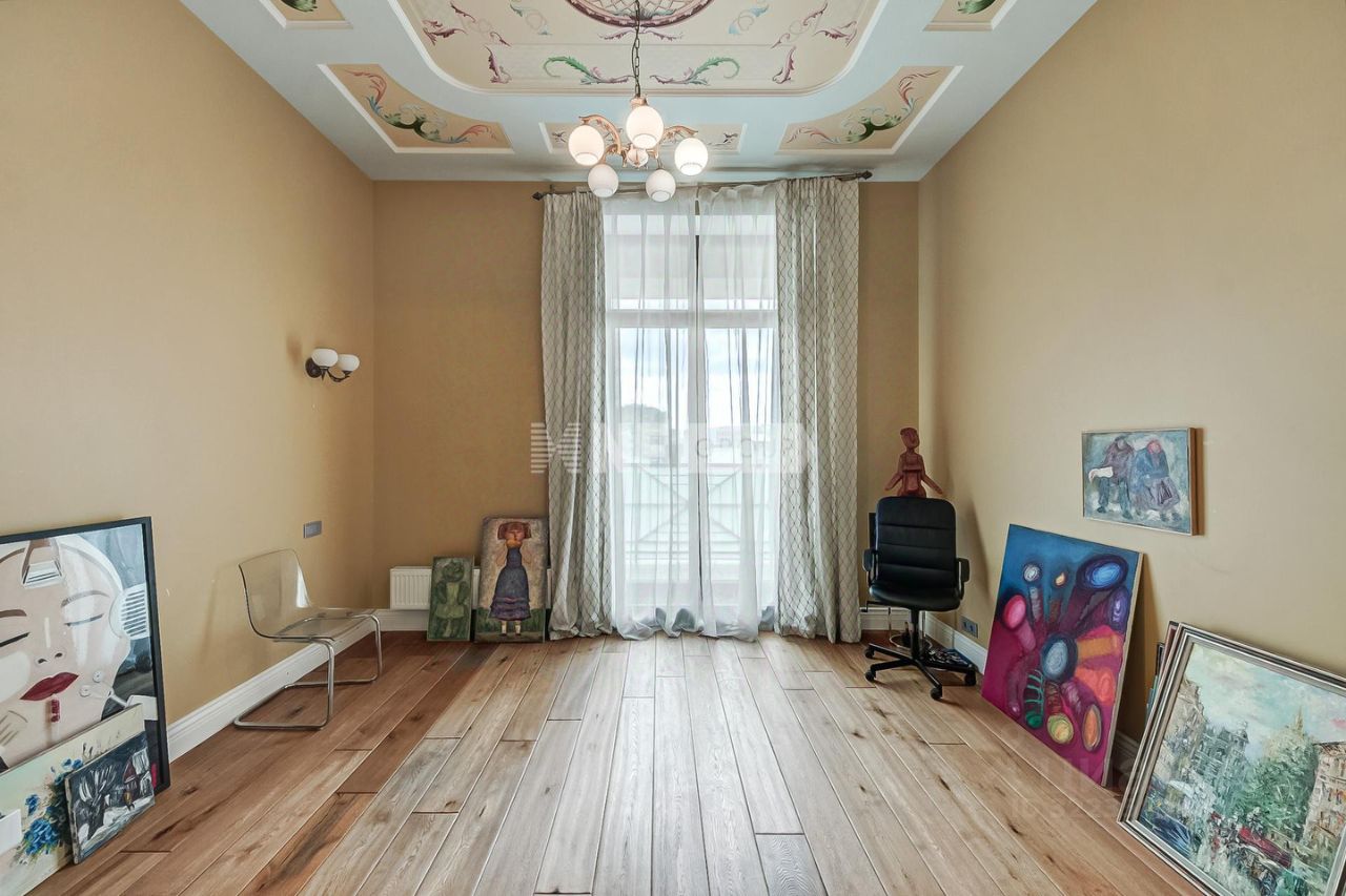 Продажа 2-комн квартиры на вторичном рынке улица Малая Полянка, 2