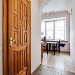 Продажа 2-комн квартиры на вторичном рынке Дубровская 1-я ул,  д. 7/10