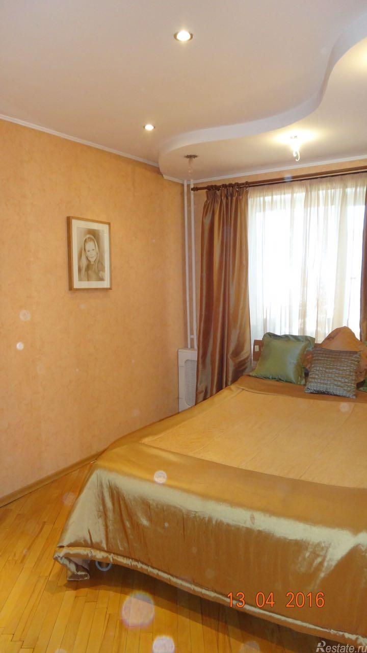 Продажа 3-комн квартиры на вторичном рынке Гатчина , проспект 25 октября,  д. 50