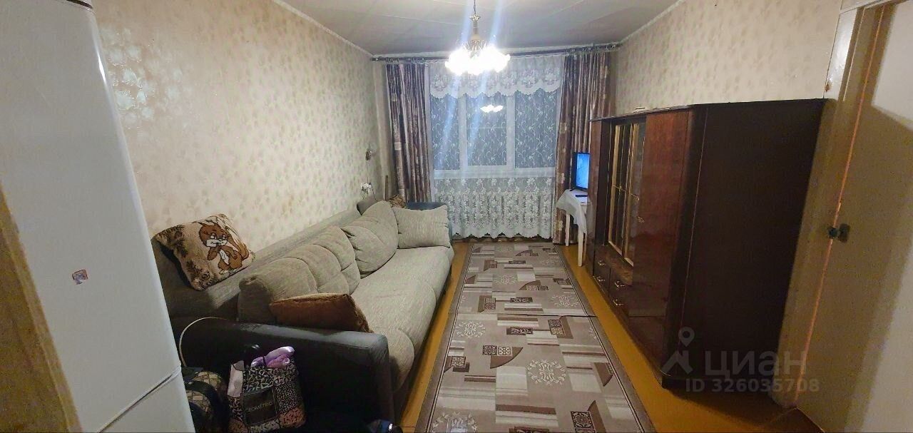 Продажа 3-комн квартиры на вторичном рынке Обухово пгт, улица Ленина,  д. 35