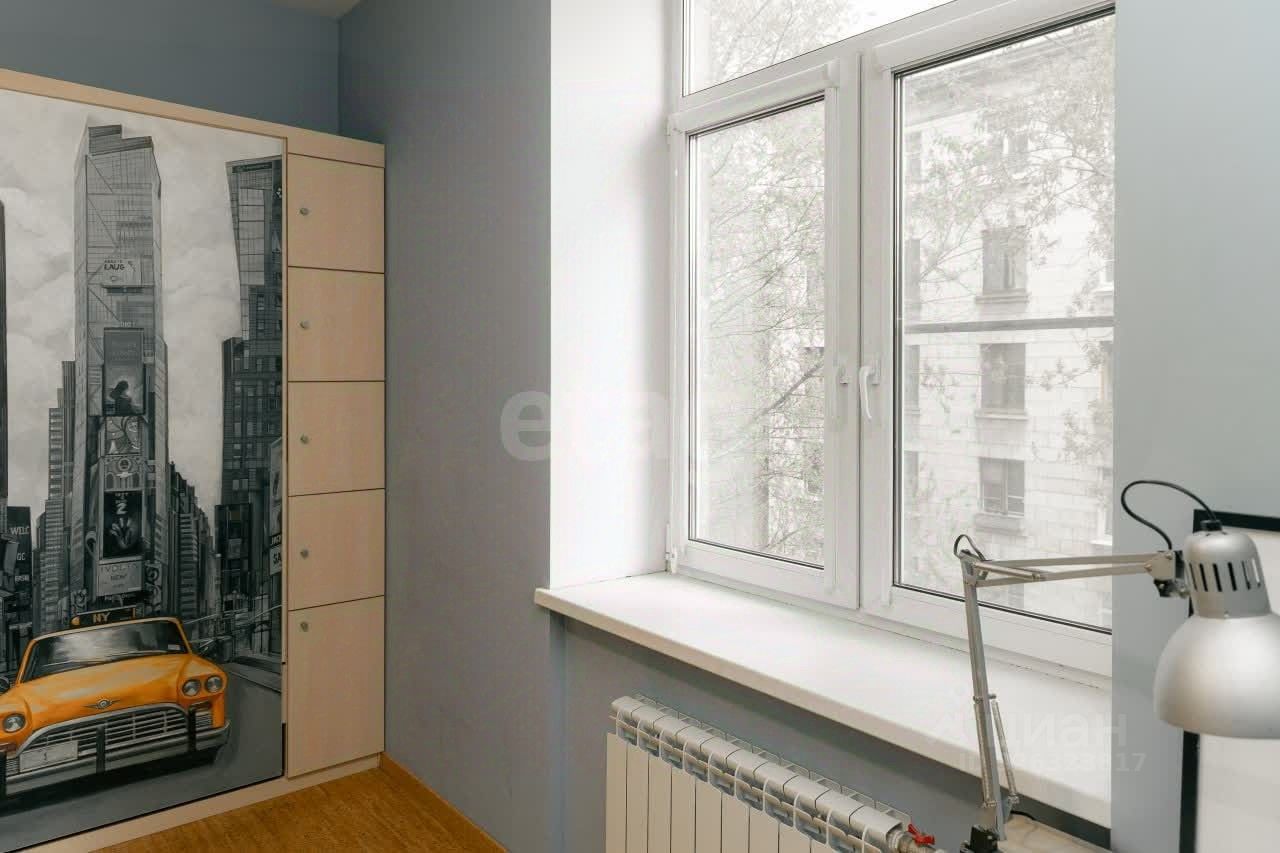 Продажа 4-комн квартиры на вторичном рынке проспект Кима, 13