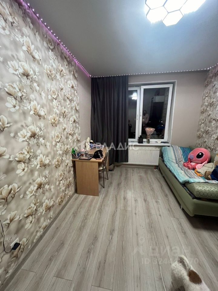 Продажа 2-комн квартиры на вторичном рынке улица Маршала Казакова, 70к1