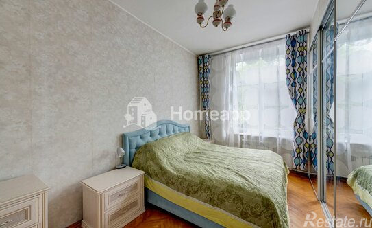 Продажа 3-комн квартиры на вторичном рынке бульвар Матроса Железняка,  д. 10