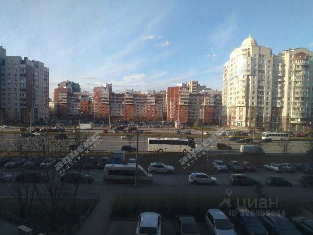 Продажа 1-комн квартиры на вторичном рынке Богатырский проспект, 24к1