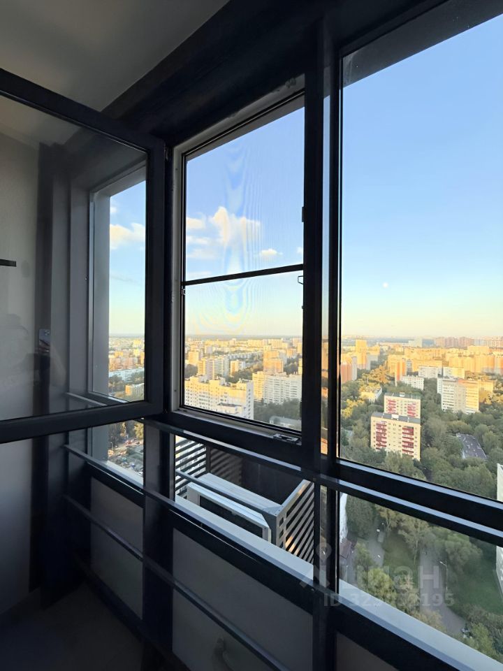 Аренда 2-комн квартиры на вторичном рынке улица Константина Федина, 13