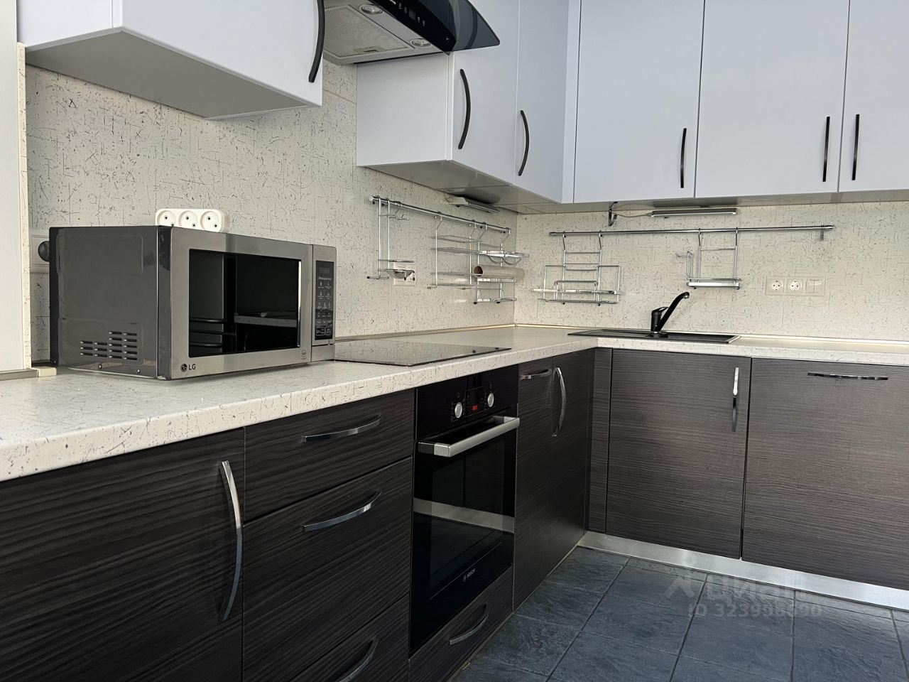 Продажа 2-комн квартиры на вторичном рынке улица Полины Осипенко, 20К1