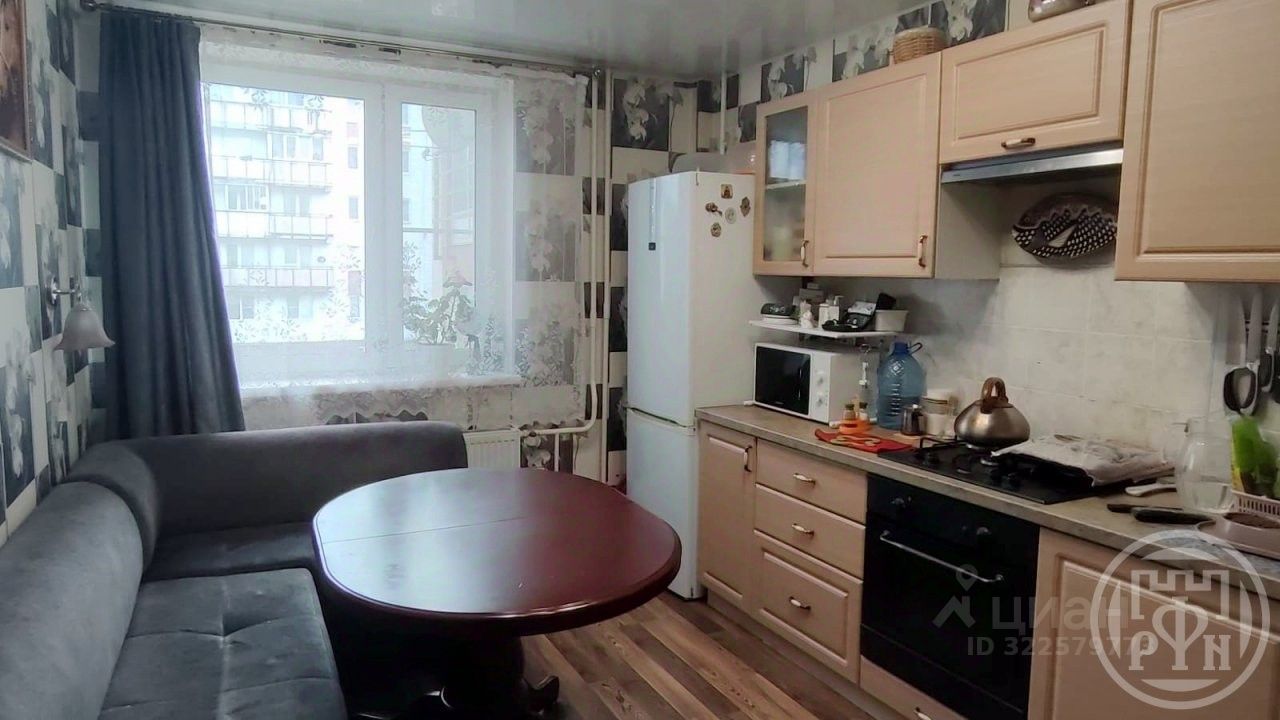 Продажа 1-комн квартиры на вторичном рынке Рощино пгт, улица Социалистическая, 15