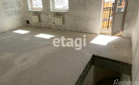 Продажа 4-комн квартиры на вторичном рынке линия 7-я В.О.,  д. 28