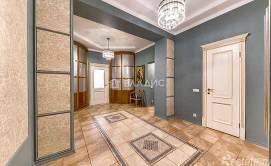 Продажа 4-комн квартиры на вторичном рынке улица Блохина,  д. 13